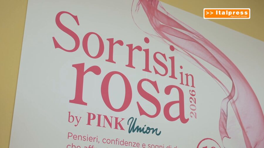 Tumore al seno, "Sorrisi in Rosa" compie 10 anni al fianco delle donne