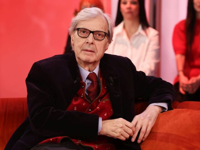 "Vittorio Sgarbi ricoverato: emergenza al Policlinico Gemelli"